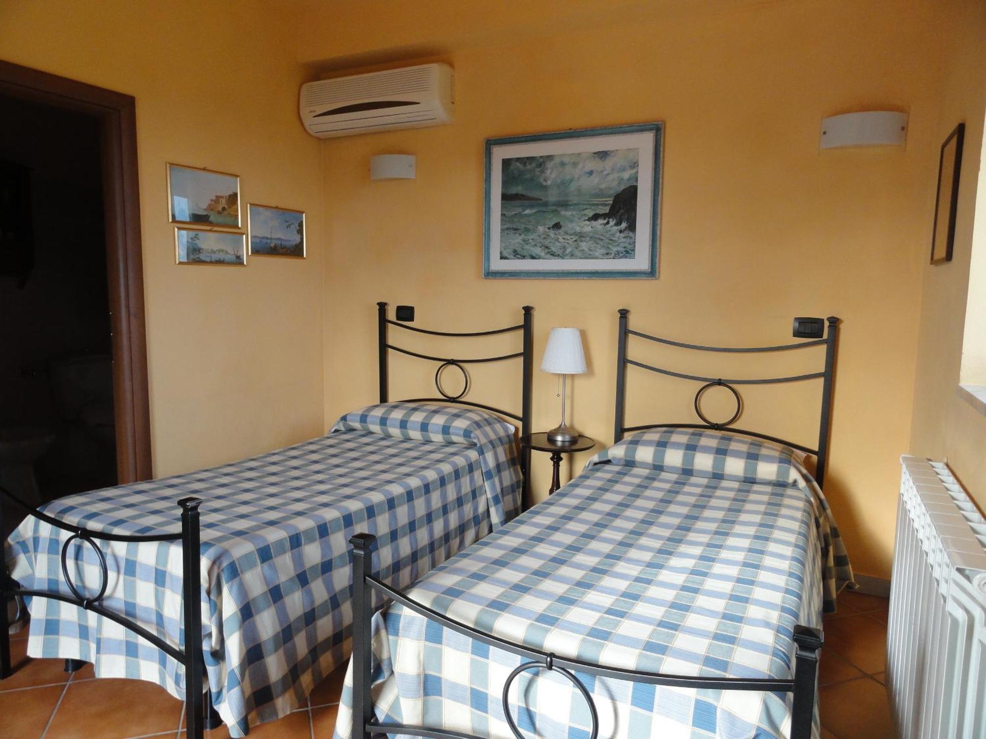 Bed and Breakfast Il Giardino Delle Esperidi Fosdinovo Habitación foto